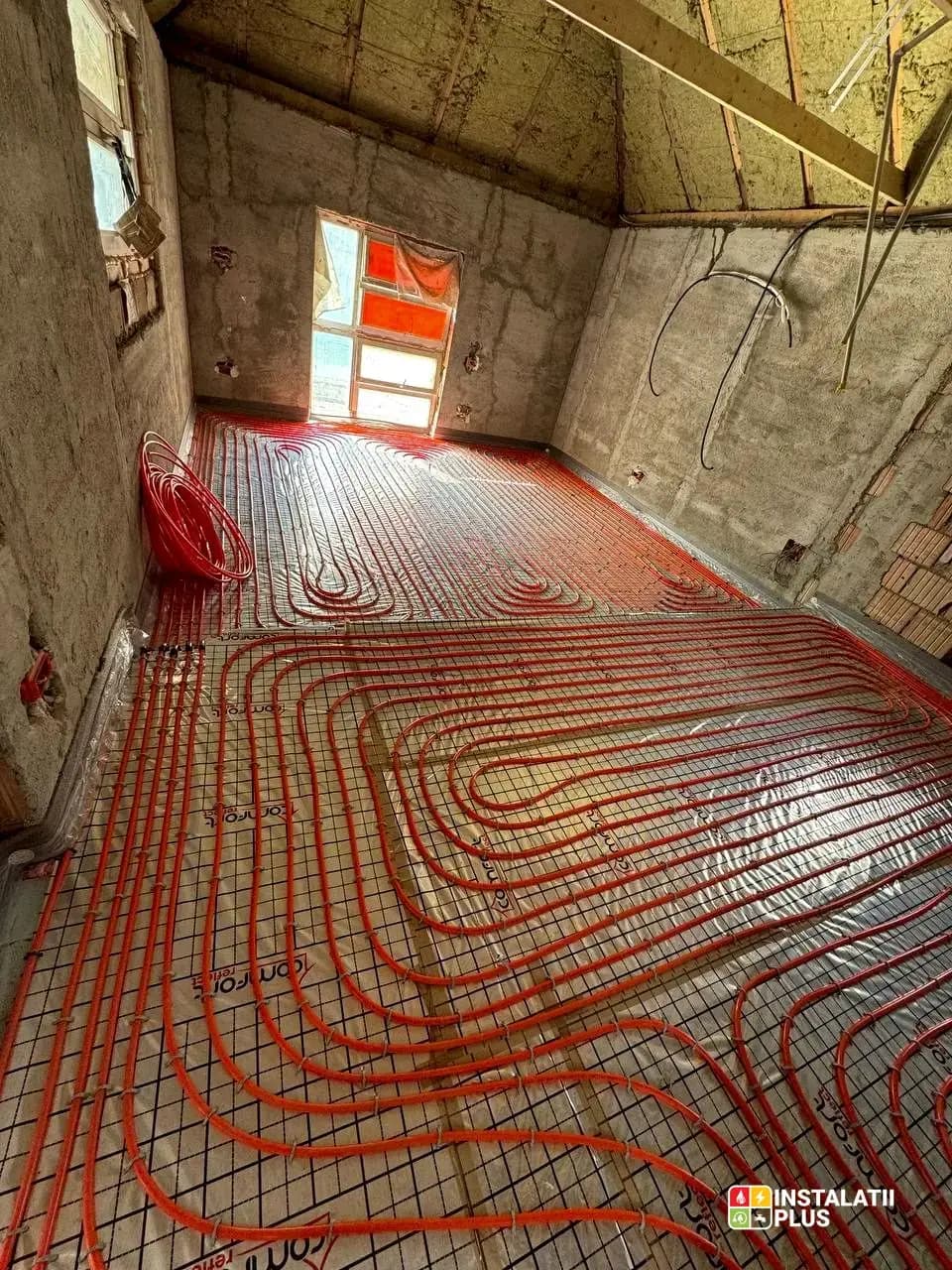 Instalație sanitară fără îmbinări și încălzire în pardoseală Bod — Bod — foto 3